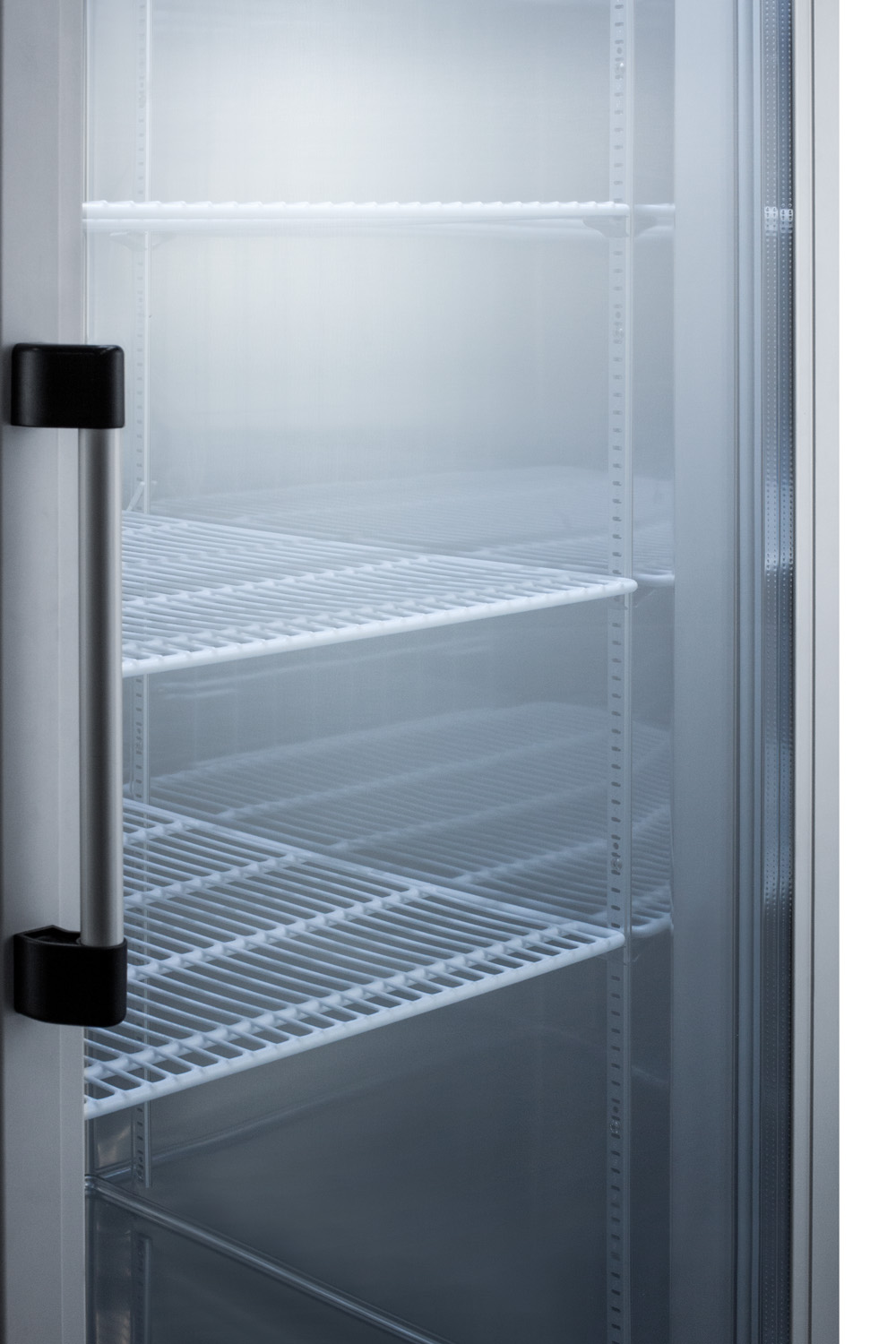 49 cu.ft. commercial reach-in refrigerator in complete stainless steel with glass doors